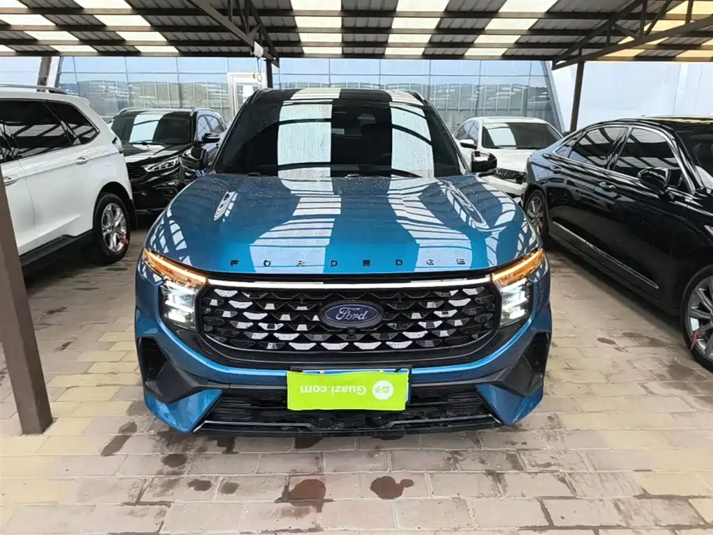 Ford Edge 2023 — фото 3