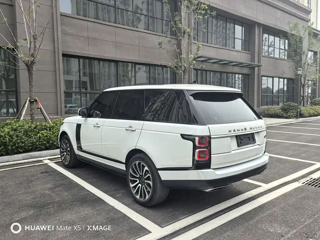 Land Rover Range Rover 2018 — фото 9