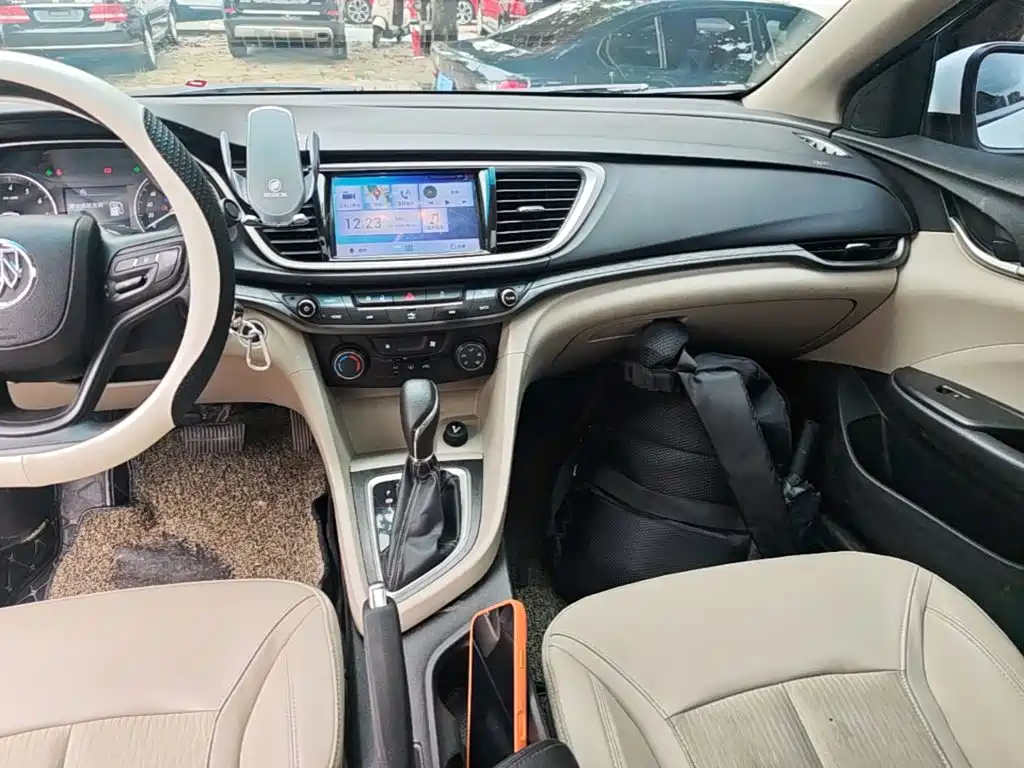 Buick Excelle 2017 — фото 13