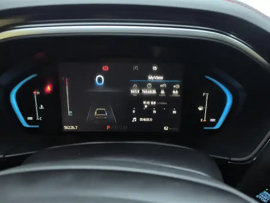 Ford Focus 2022 — фото 14