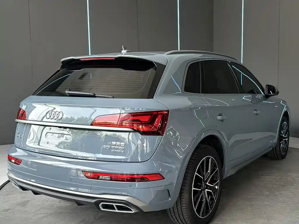 Audi Q5L 2022 — фото 6