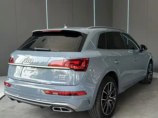 Audi Q5L 2022