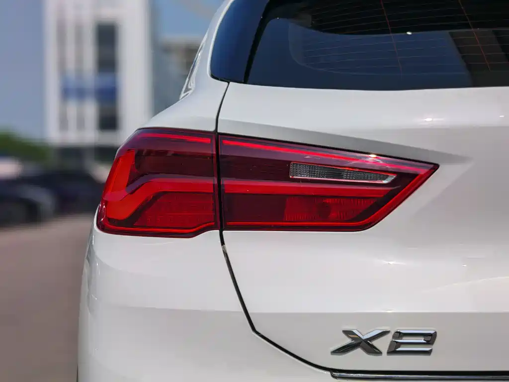 BMW X2 2019 — фото 9