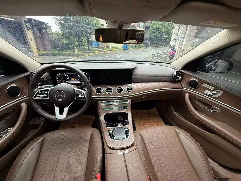 Mercedes-Benz E-Class 2019