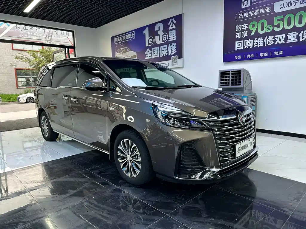 Buick GL8 2023