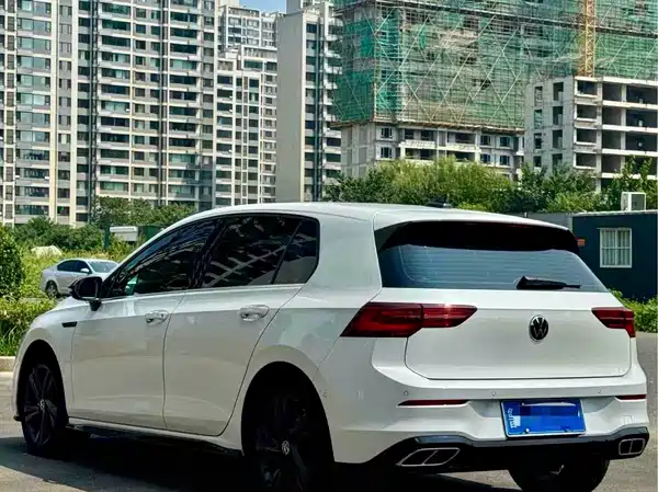 Volkswagen Golf 2024