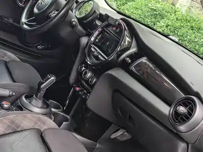 MINI MINI 2019