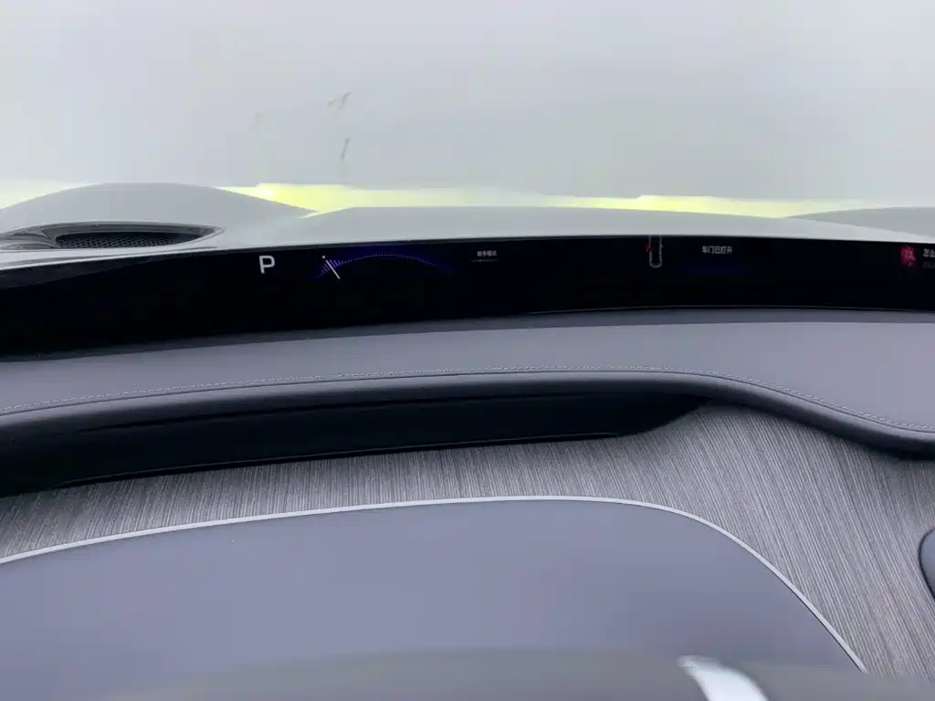 Xiaomi YU7 2025 — фото 20
