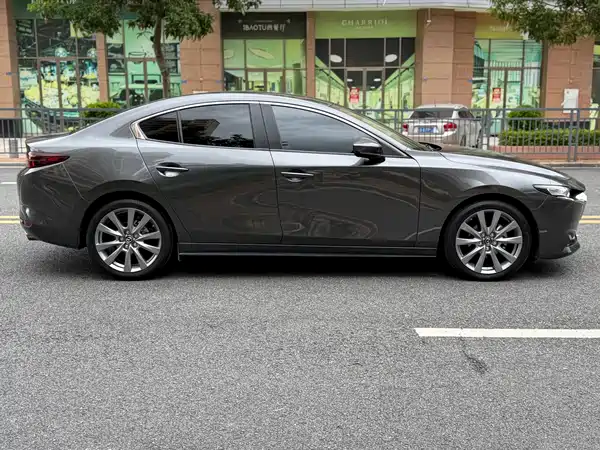 Mazda 3 Axela 2020
