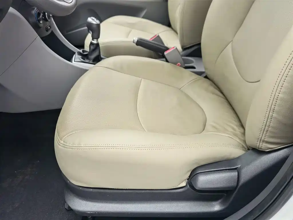 Hyundai Verna 2017 — фото 20