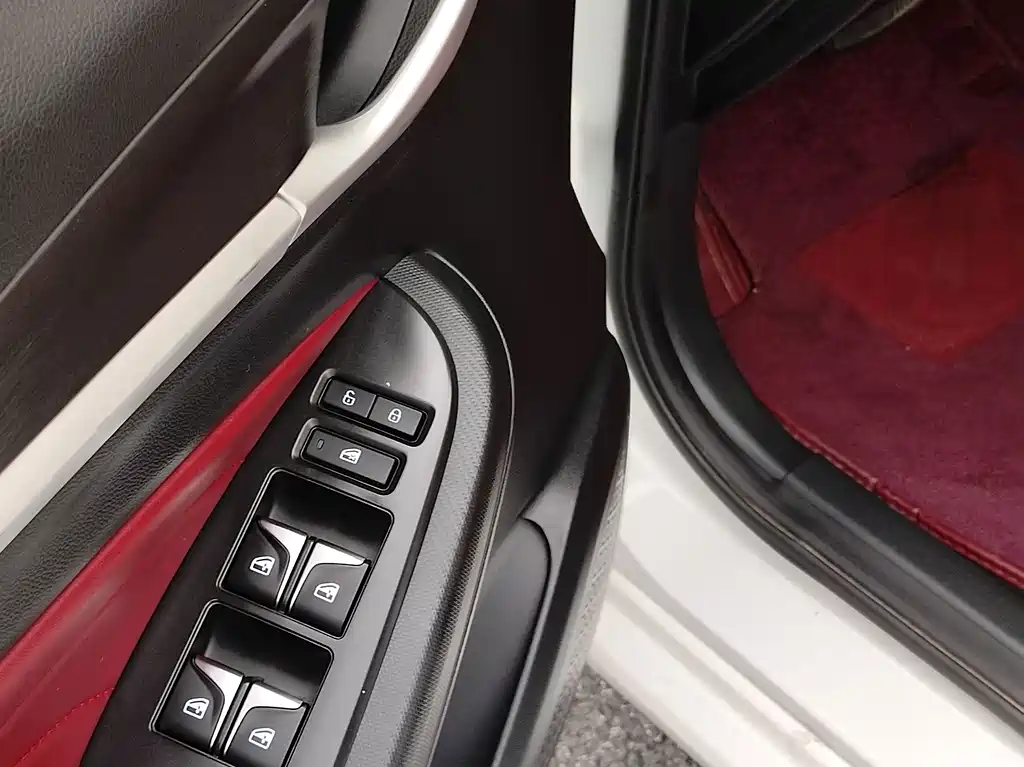 Changan Eado 2022 — фото 10