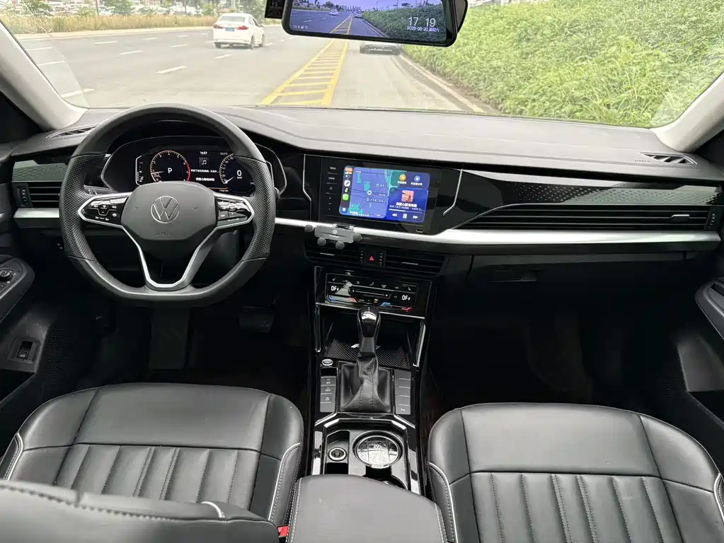 Volkswagen Passat 2023
