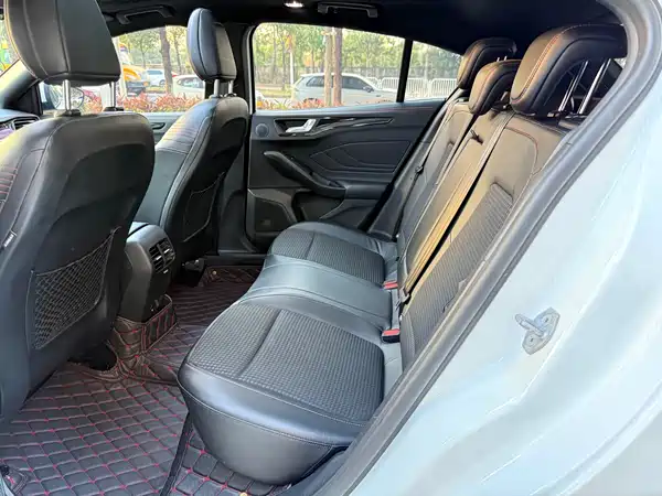 Ford Focus 2021