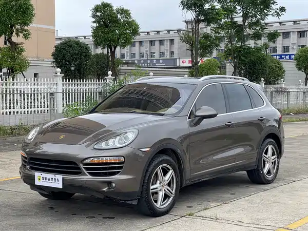 Porsche Cayenne 2011