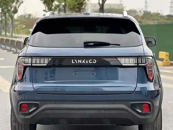 Lynk & Co 01 2019