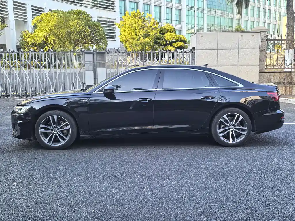 Audi A6L 2020 — фото 4