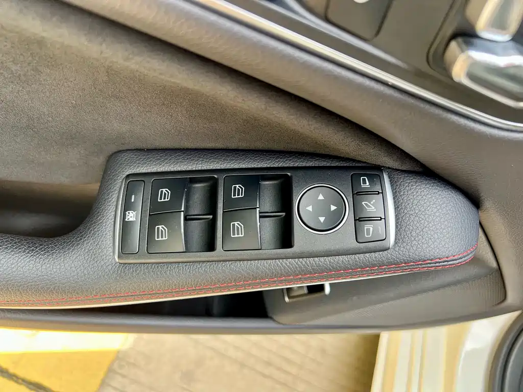Mercedes-Benz CLA 2018 — фото 17