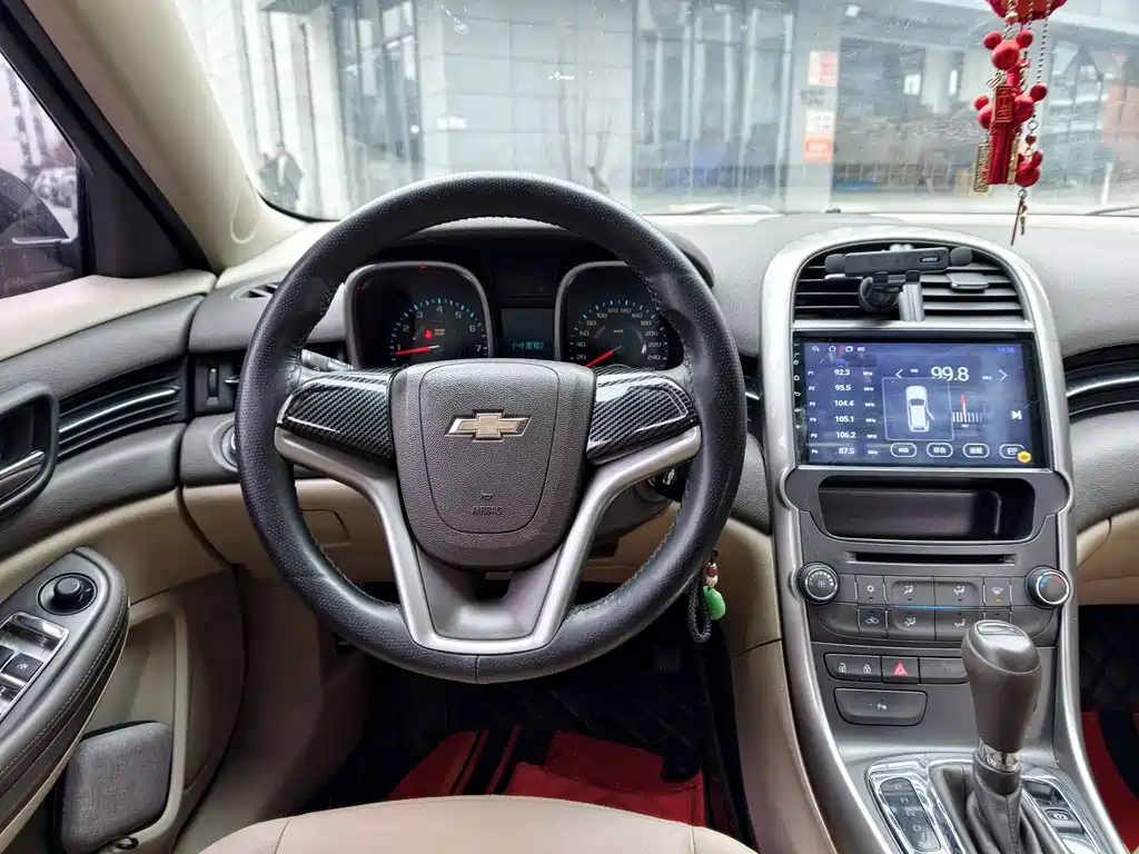 Chevrolet Malibu 2015 — фото 17
