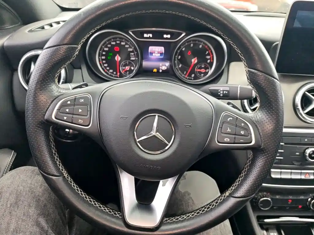 Mercedes-Benz CLA 2016 — фото 11
