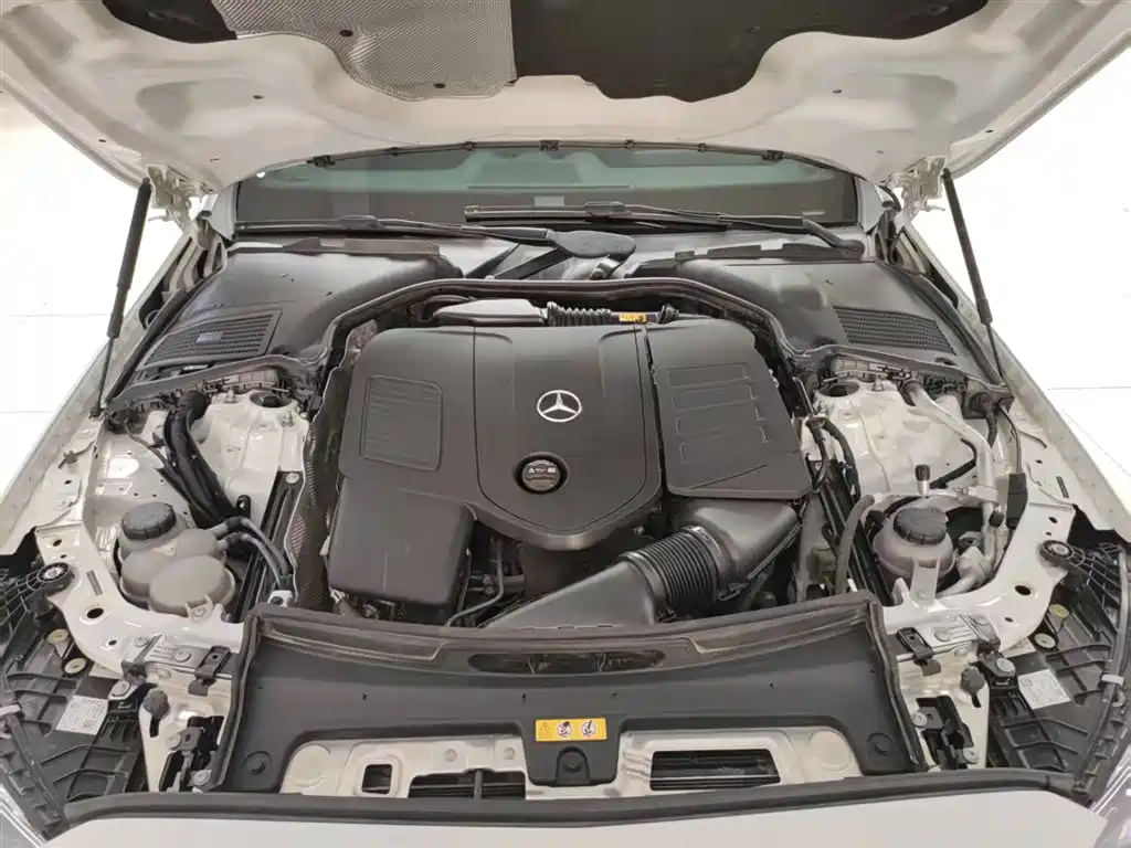 Mercedes-Benz C-Class 2023 — фото 20