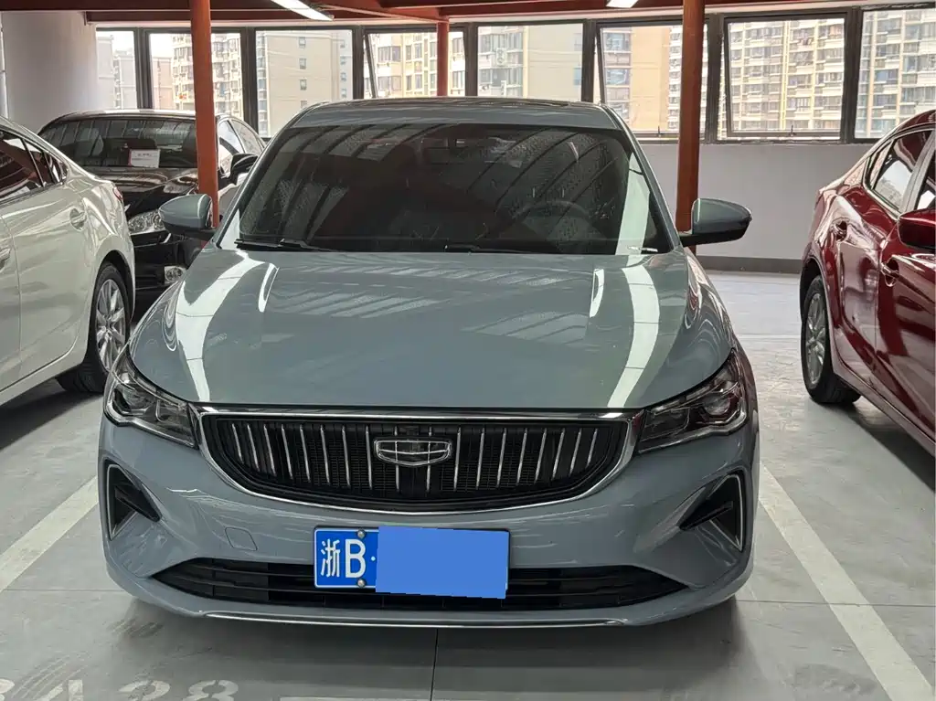 Geely Emgrand 2023