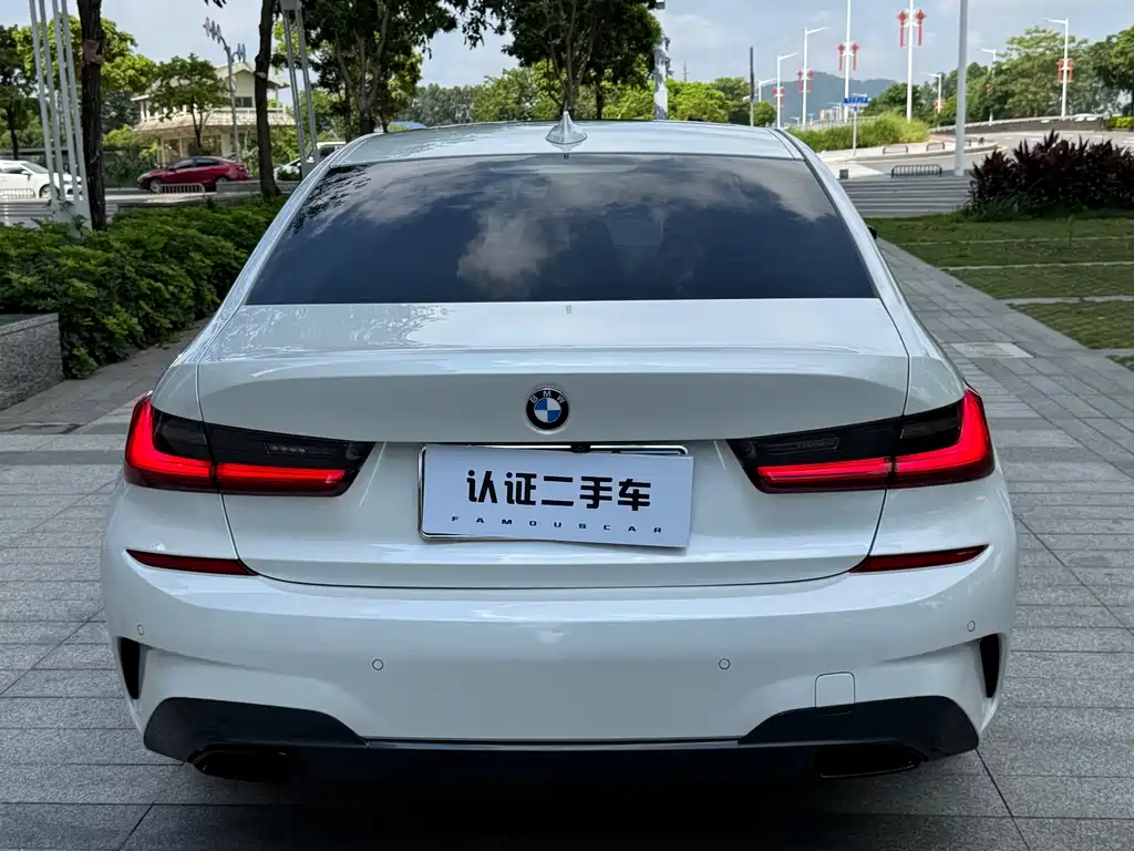 BMW 3 Series 2021 — фото 11