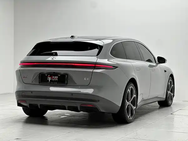 NIO ET5T 2024