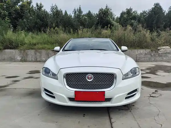 Jaguar XJ 2014
