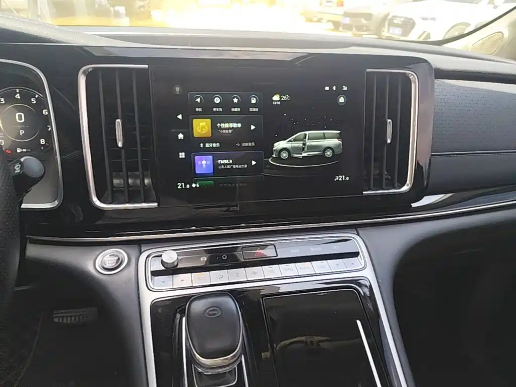 GAC Motor Trumpchi M8 2021 — фото 13