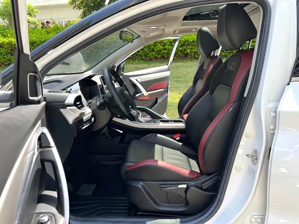 Geely Binyue 2021