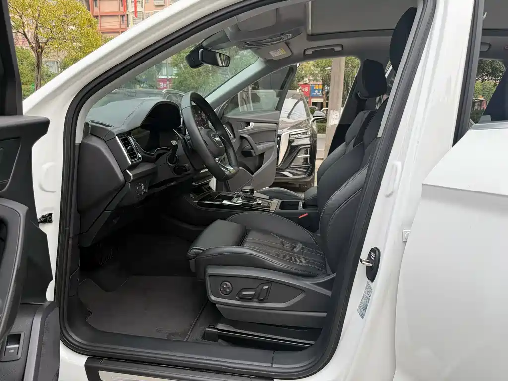 Audi Q5L 2021