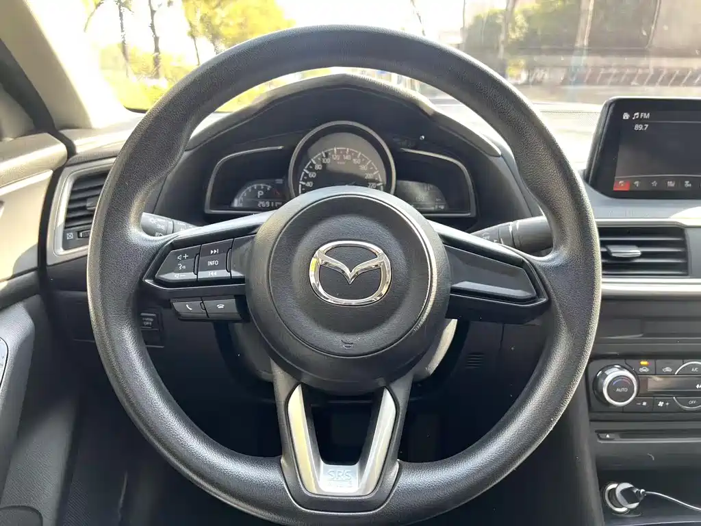 Mazda 3 Axela 2017