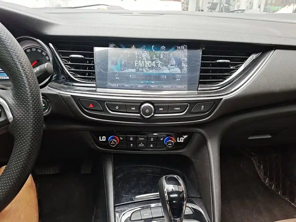 Buick Regal 2019 — фото 13