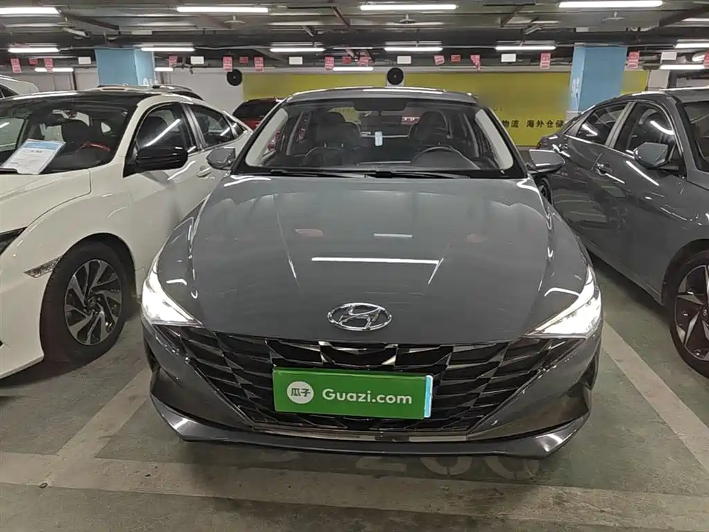 Hyundai Elantra 2022 — фото 3