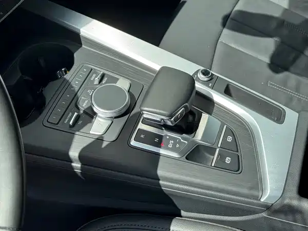 Audi A4L 2018