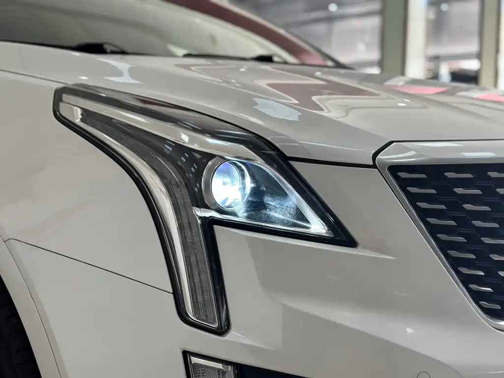 Cadillac XT5 2018 — фото 4