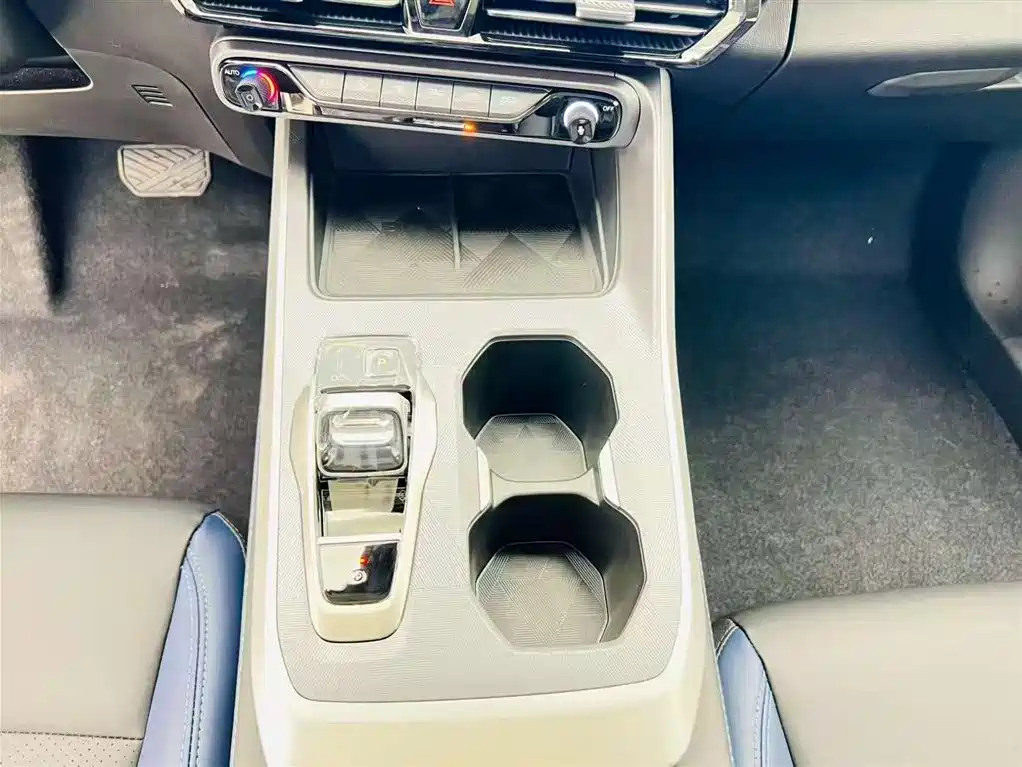 GAC Motor Trumpchi GS3 — фото 15