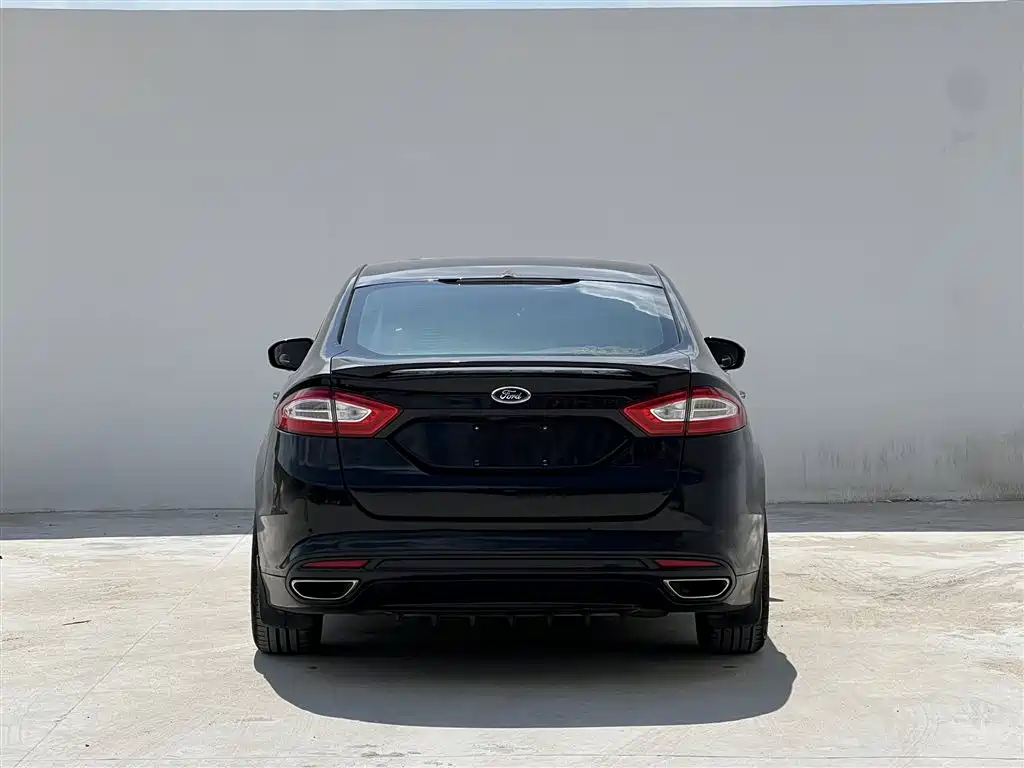 Ford Mondeo 2014 — фото 4