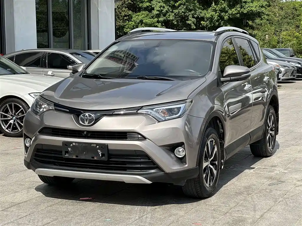 Toyota RAV4 2017