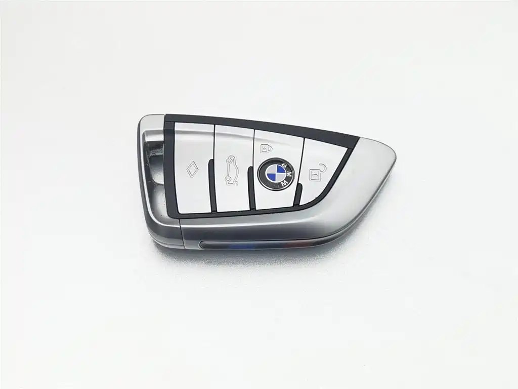 BMW 3 Series 2020 — фото 19