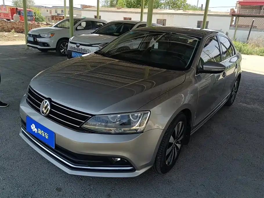 Volkswagen Sagitar 2018