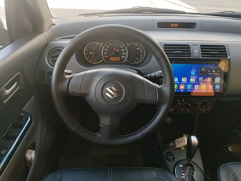 Suzuki Swift 2018 — фото 11