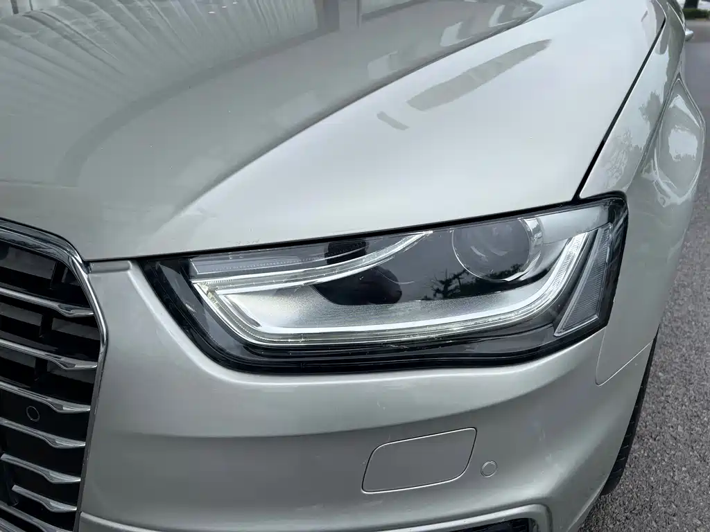 Audi A4L 2015 — фото 16
