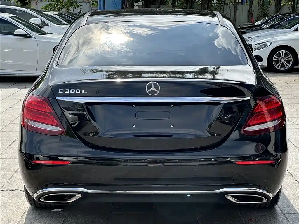 Mercedes-Benz E-Class 2017