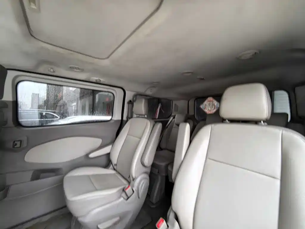 Ford Tourneo 2017 — фото 18
