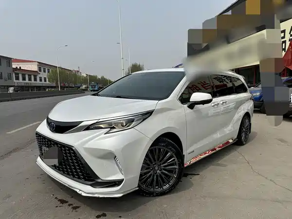 Toyota Granvia 2024