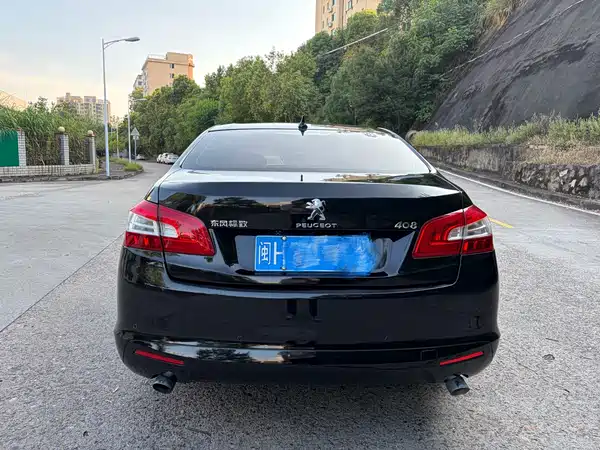 Peugeot 408 2014