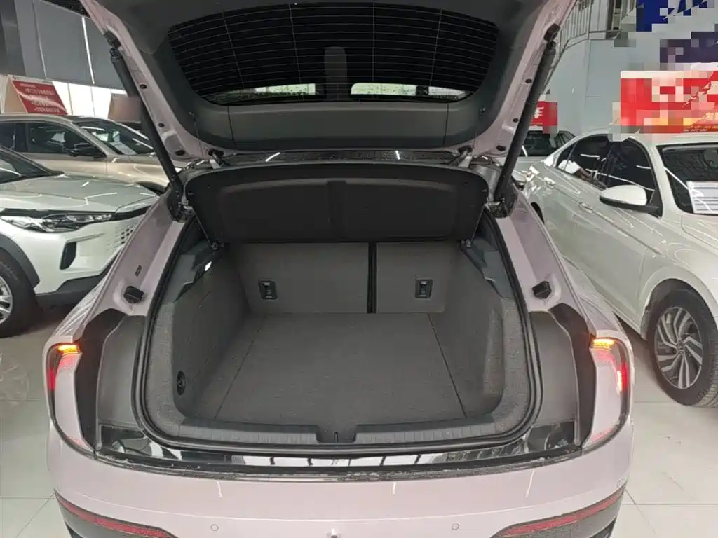Audi E5 Sportback 2025 — фото 19