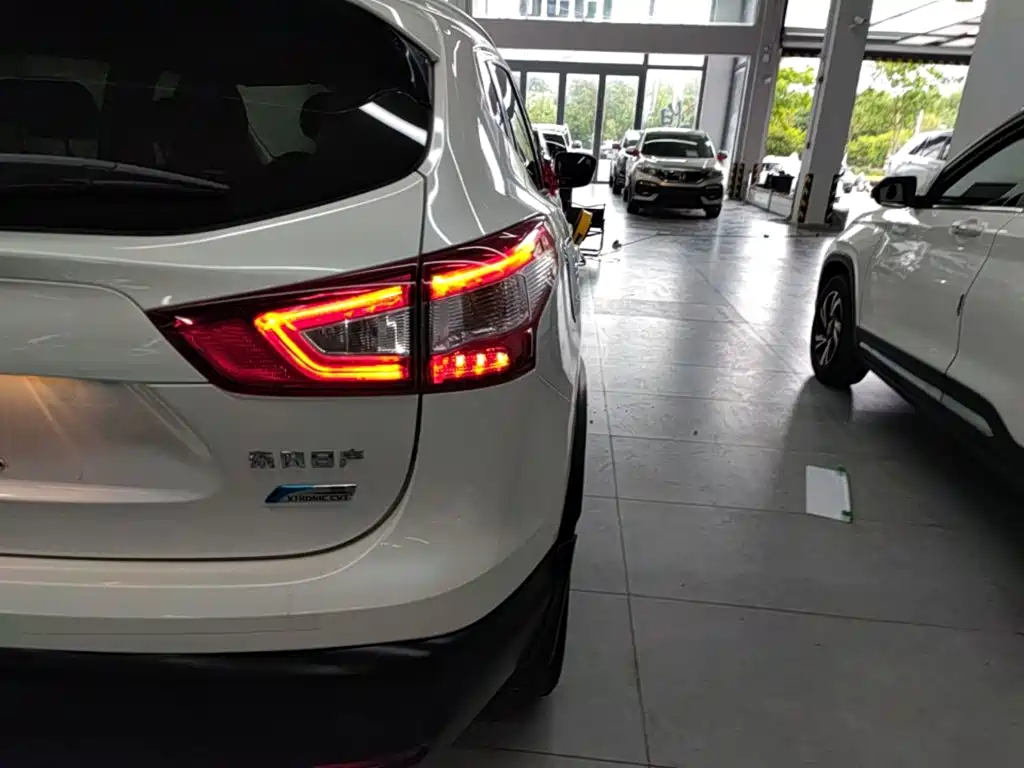 Nissan Qashqai 2017 — фото 8