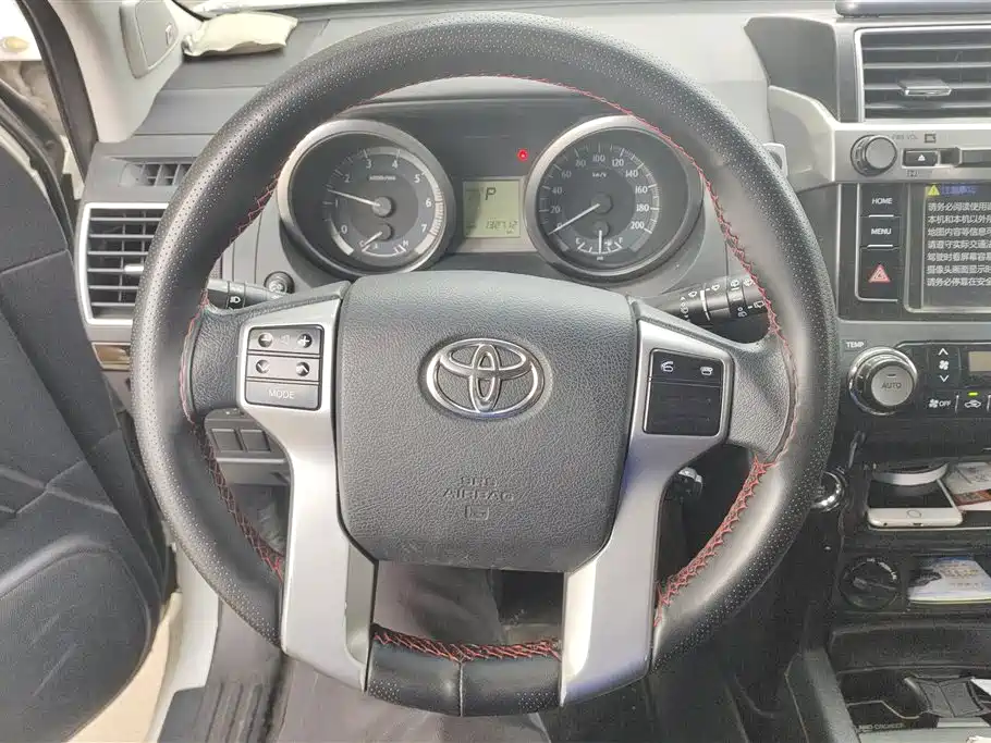 Toyota Prado 2017 — фото 15